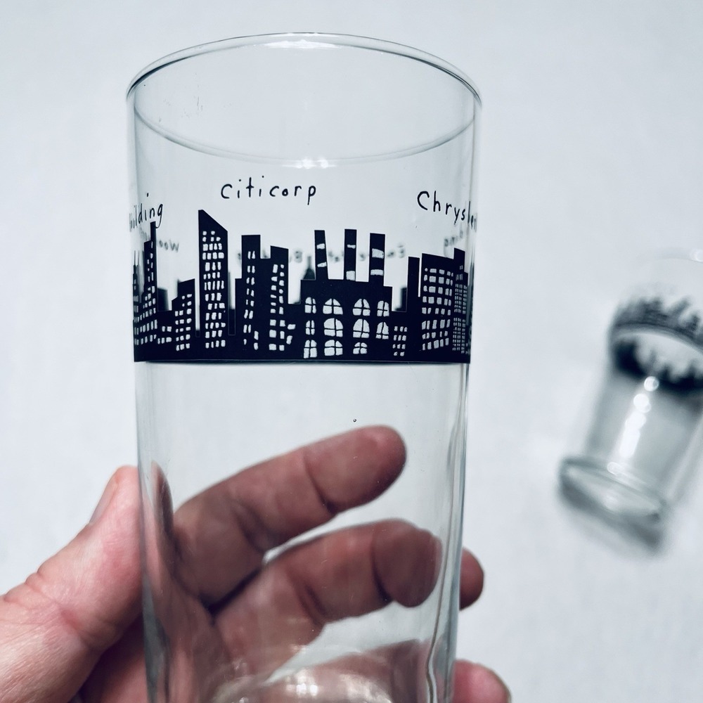 Fishs Eddy Glasses 212 New York Skyline Tumblers Black White Cityscape Lot Of 2